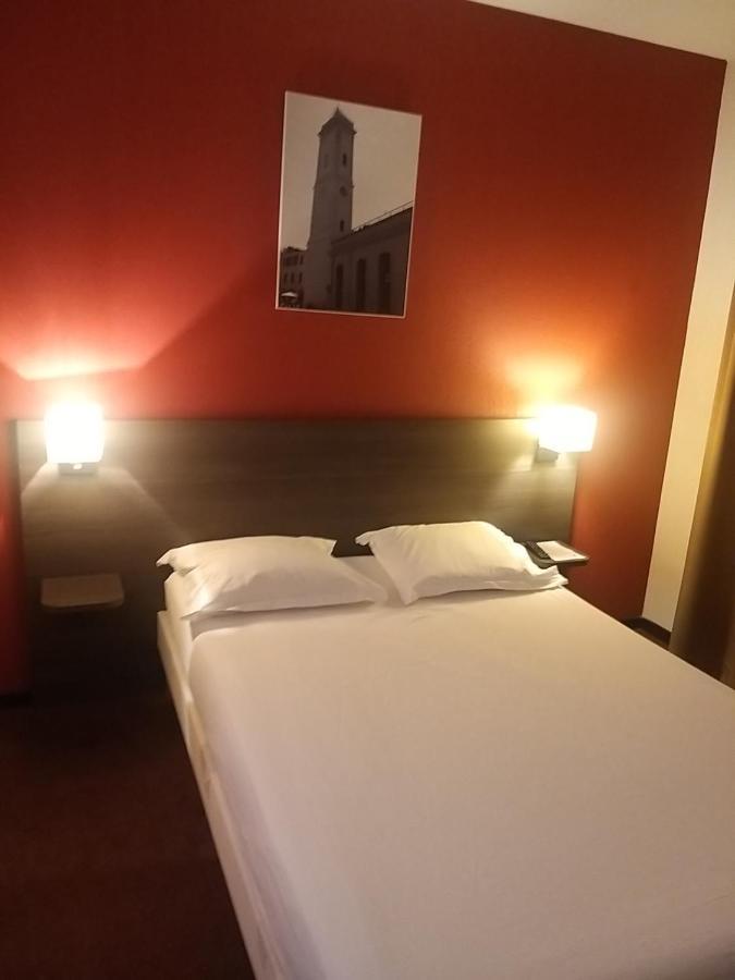 Studio privatif dans Hôtel Résidence Nimes Gare Exterior foto